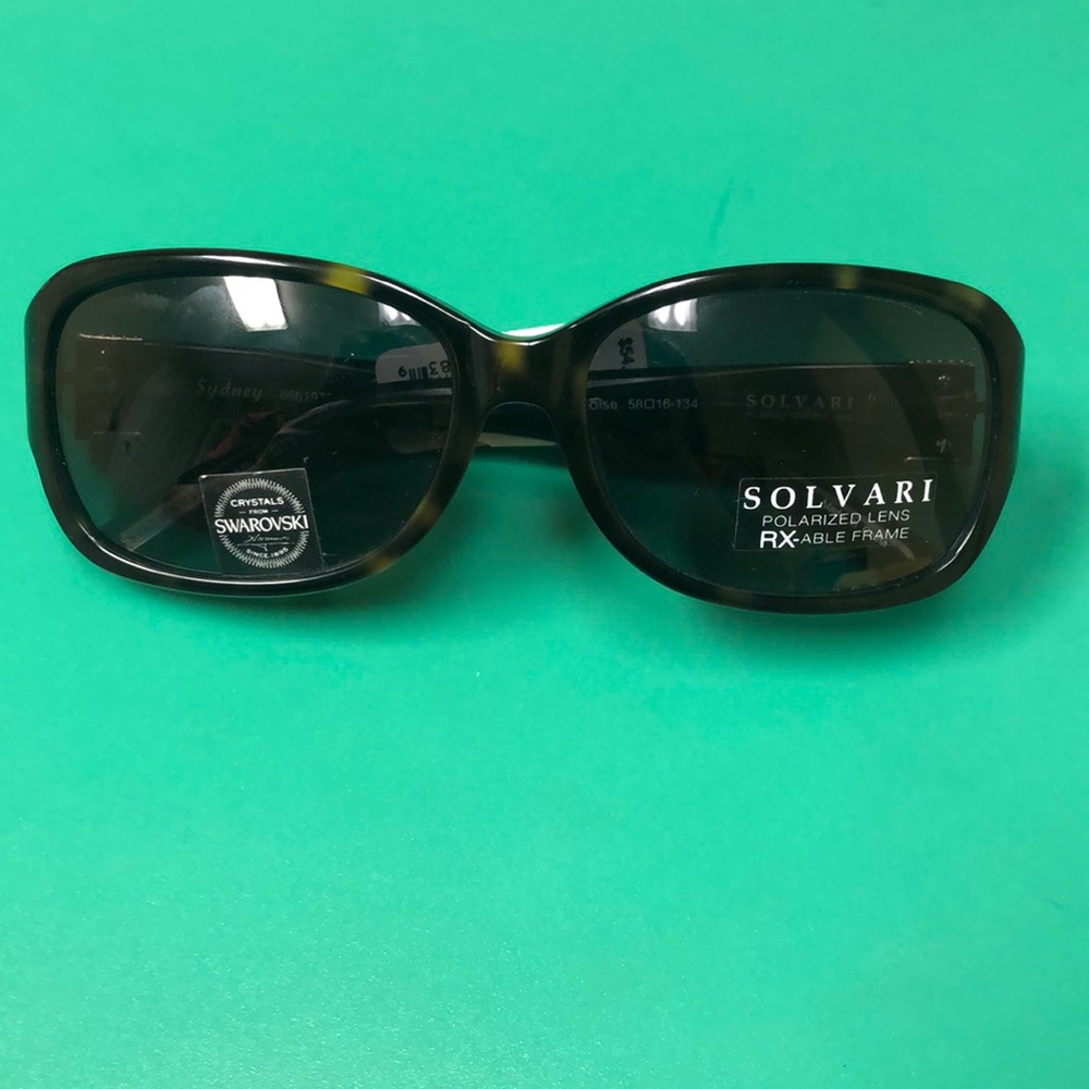 Woman’s Sunglasses